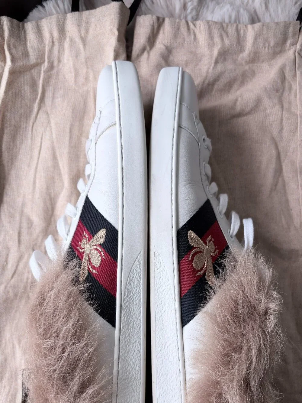 Gucci elegant sneakers